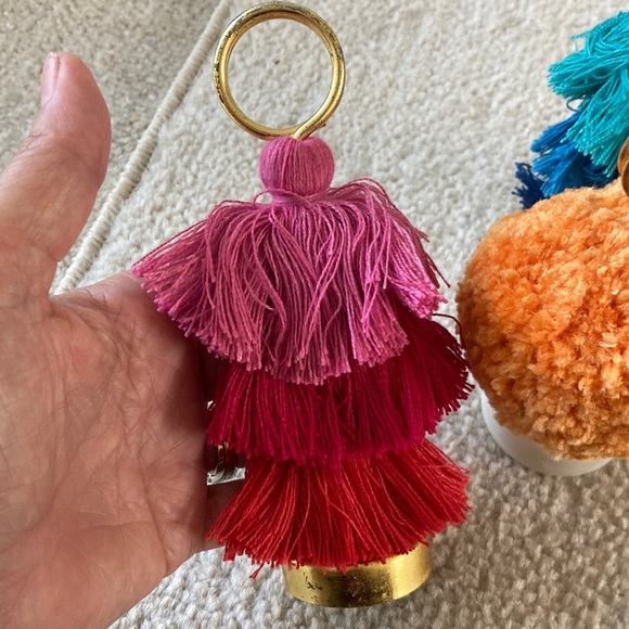 Three tassel sign photo  or card holders. Vibrant tropical cotton with gold loop - Picture 5 of 8